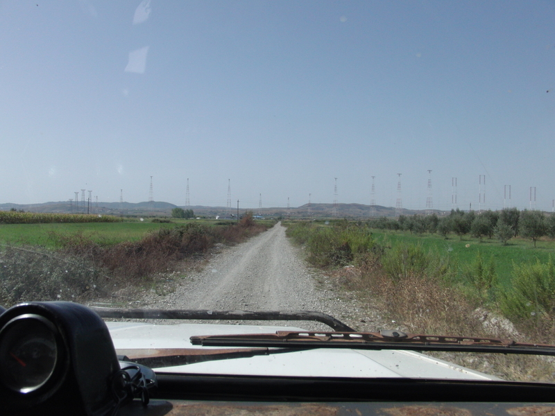 Gravel leading to the Confluence