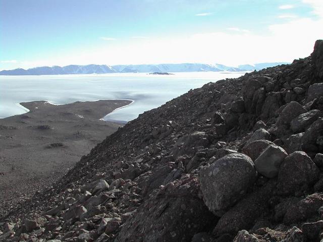 Reedy Glacier, to the west.