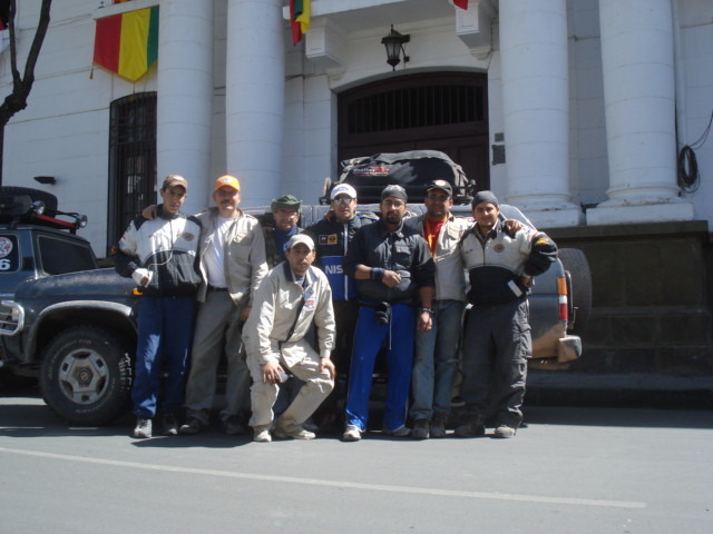 A la llegada de la expedición. At the arrival from the quest