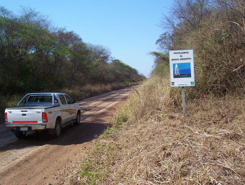 Zona petrolera / oil field