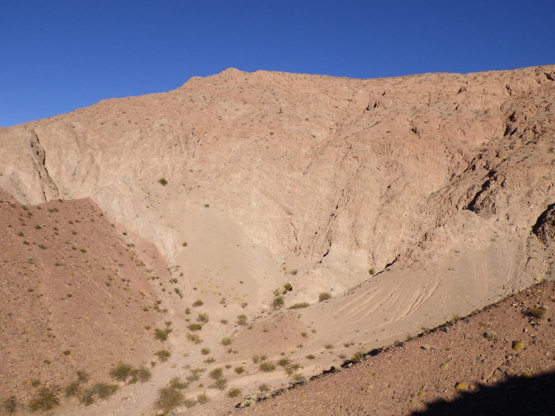 La confluencia esta sobre la cima de esta montaña - The confluence is on the summit of this mountain