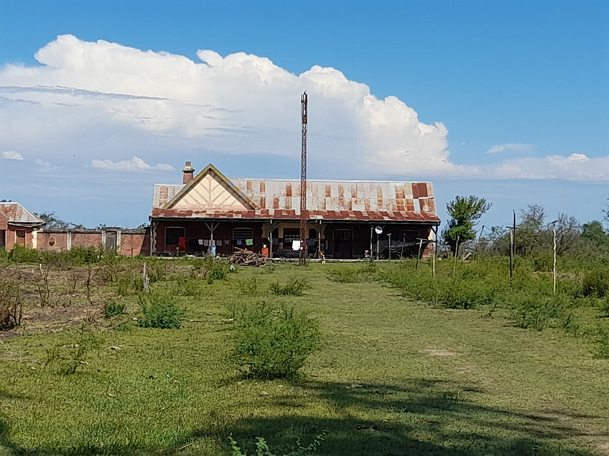 El Cimarron - Train Station