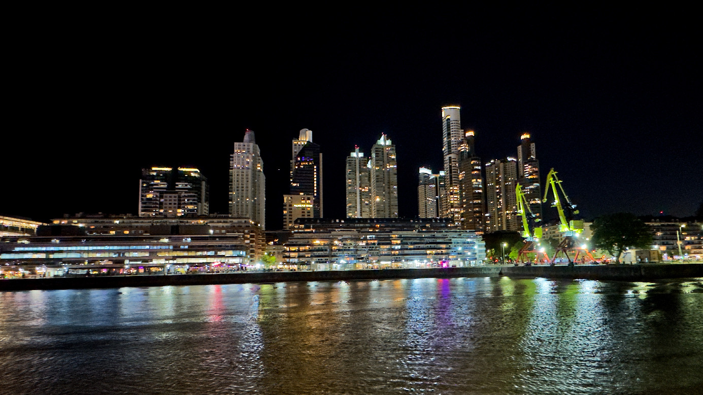 Buenos Aires bei Nacht / Buenos Aires by night