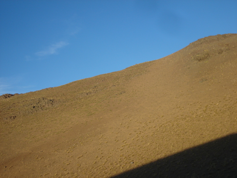 Allá lejos en las montañas está la confluencia - Far away in the mountains, the confluence is