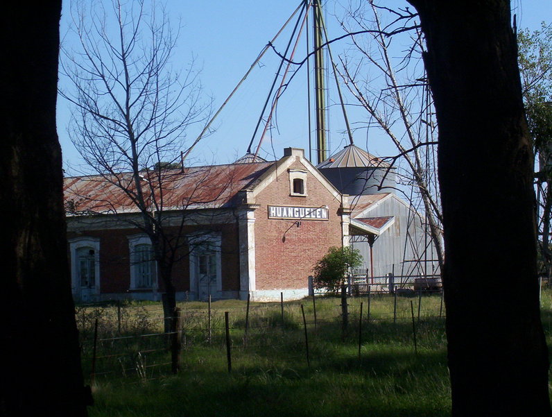 Estación del Ferrocarril de Huanguelen. Railroad station at Huanguenlen