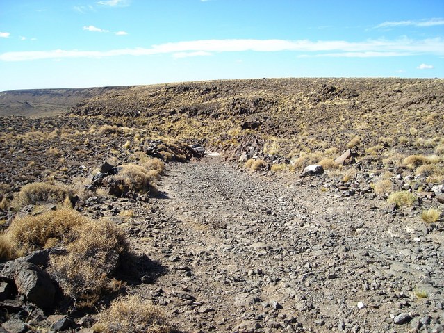 Subiendo a la meseta de Somuncurá - Going up to Somuncurá Plateau