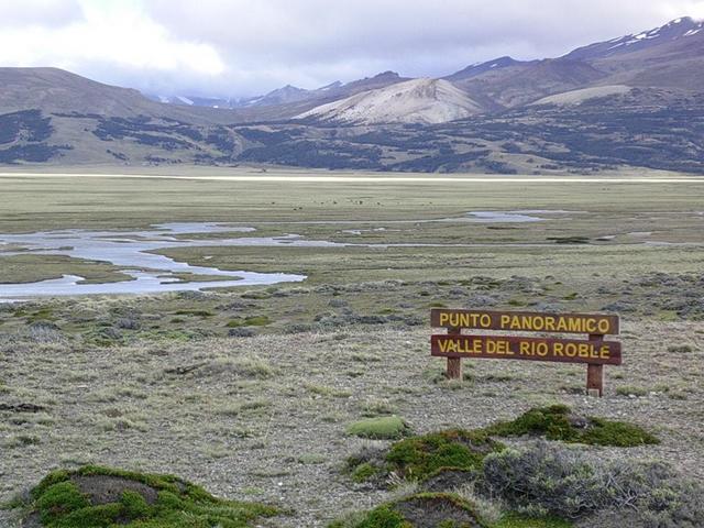 Valle del Rio Roble - Roble River Valley