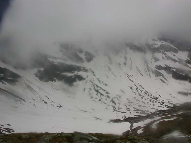 Looking back to the confluence area (in clouds)