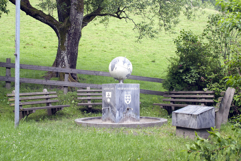 Marker monument