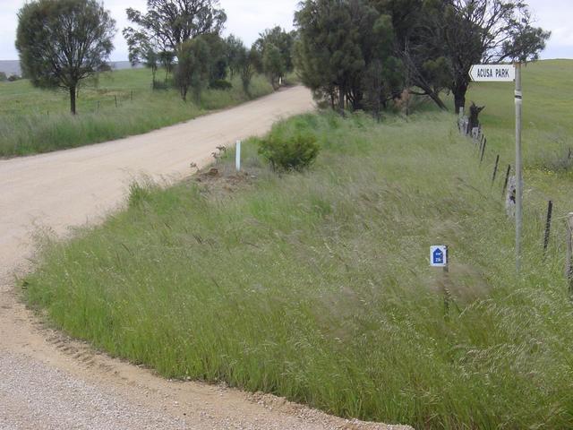 Acusa Park turn-off on Military Road