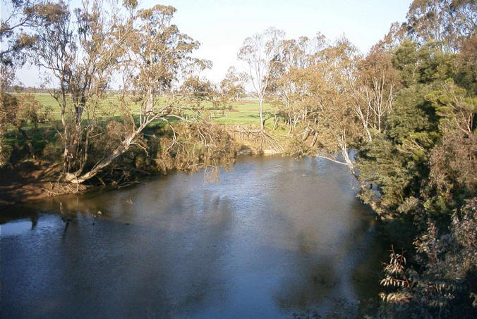 Thomson River nearby.