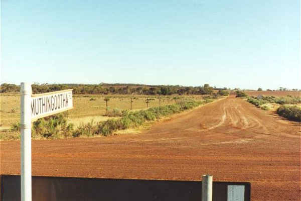 Muthingootha Road turn off.