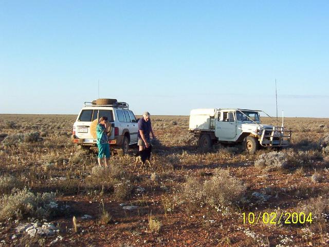 Terry standing on CP with Rona and Grinner after a run with the Roos