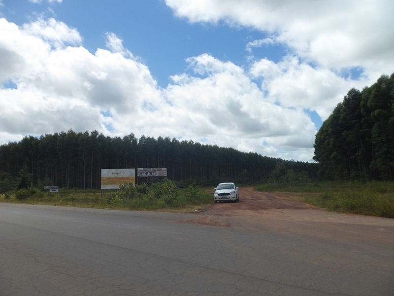 Início da estrada de terra - beginning of dirt road