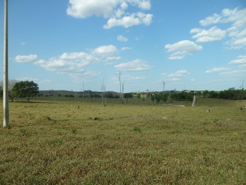 Visão leste - east view