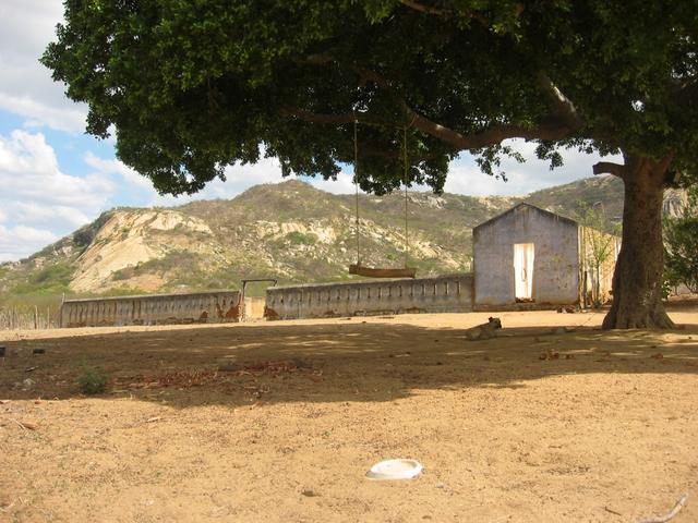 A nearby farm | Fazenda da região