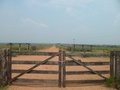 #7: Porteira trancada a cadeado e início da caminhada - locked gate and starting of hike