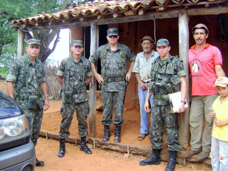 Equipe com nativos, Team with local guys