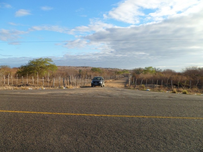 Início da estrada de terra - beginning of dirt road