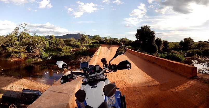 Caminhos da Região. Tracks in the region