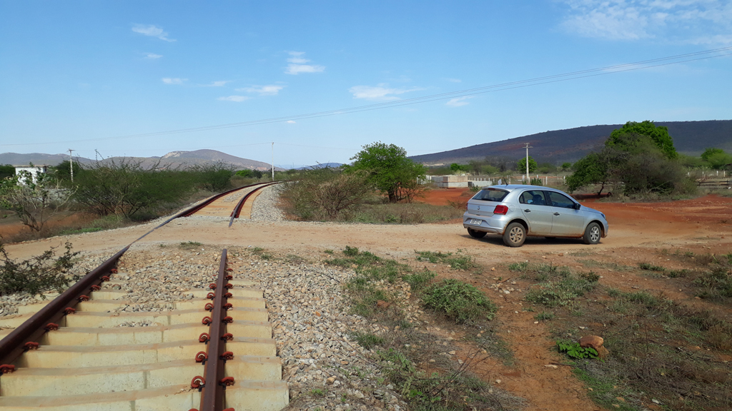 A ferrovia esteve presente nesta confluência, como na anterior - the railway was present in this confluence, as in the previous one