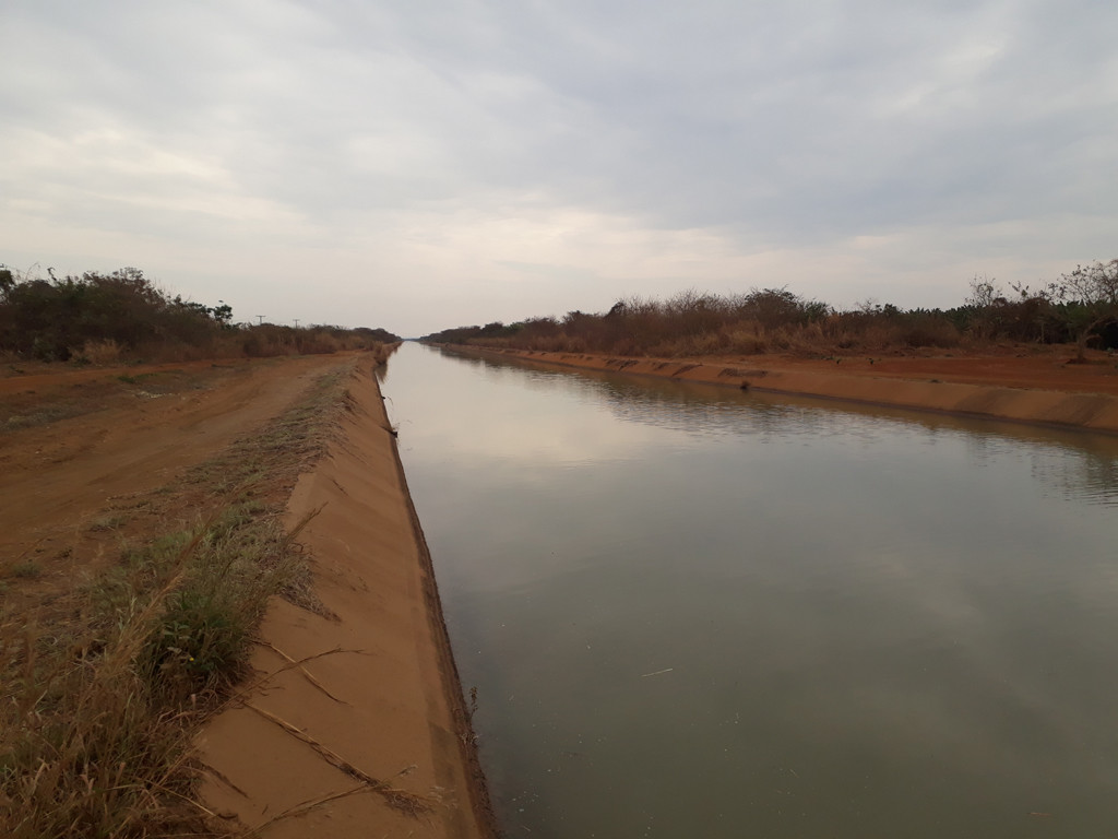 Canal principal do Projeto Jaíba - main channel of Jaíba Project