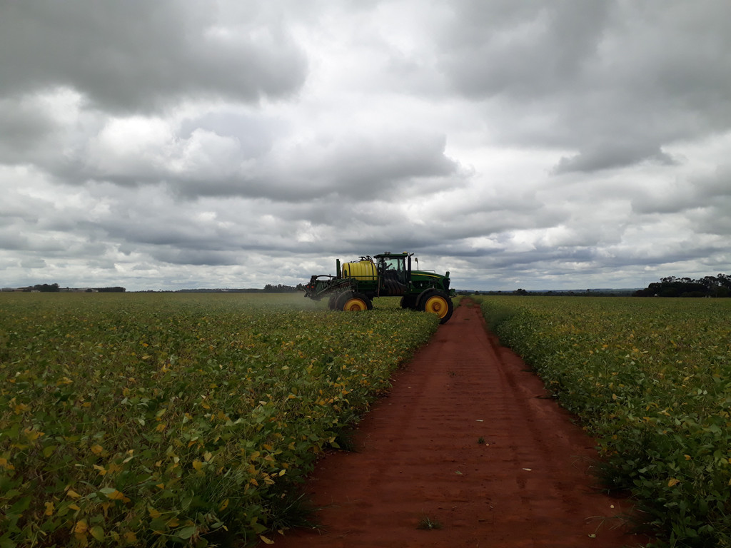 Pulverizadora - crop sprayer