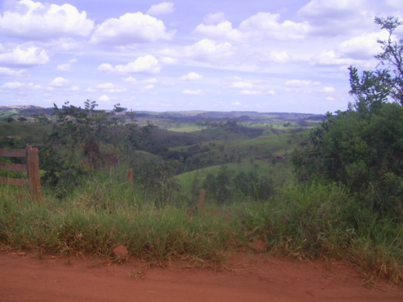 Estrada de terra e confluência 984 metros adiante - dirt road and confluence 984 meters ahead