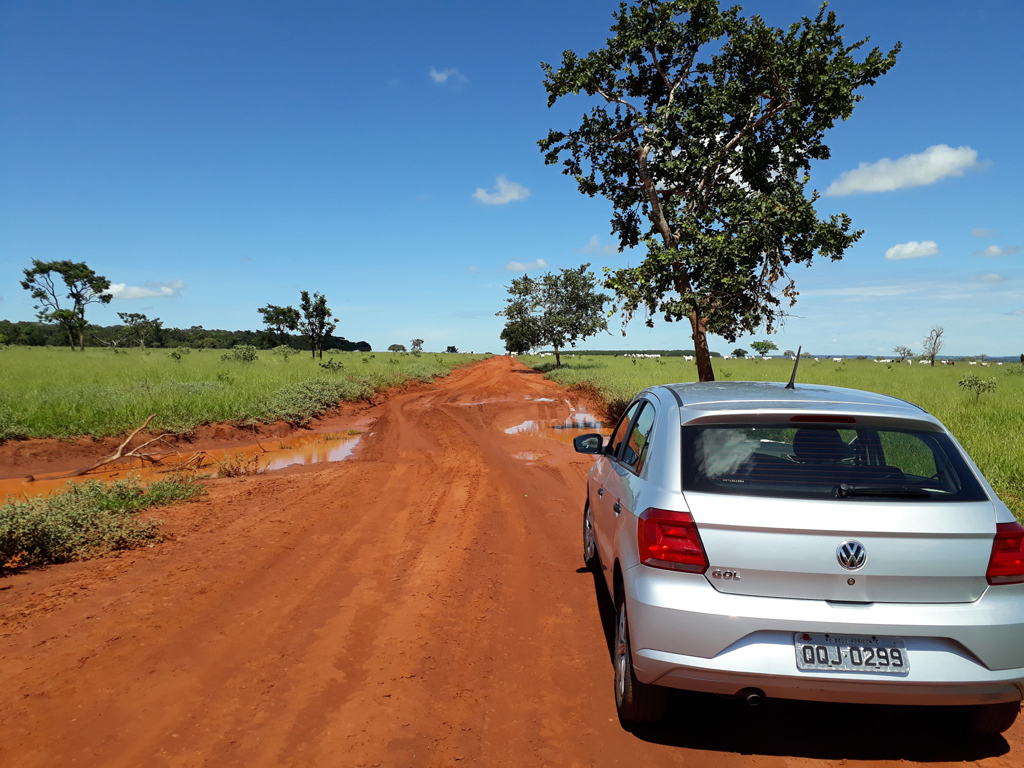 Estrada que dá acesso à confluência - road that access the confluence