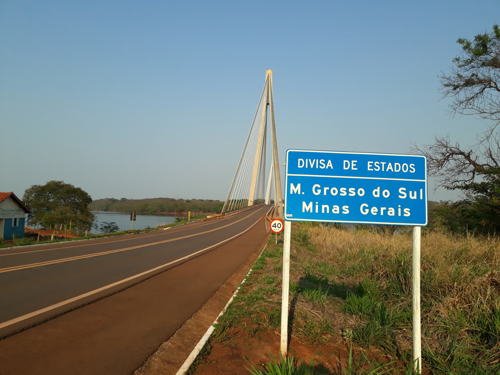 Atravessando a divisa interestadual após a visita à confluência - crossing interstate line after visiting the confluence