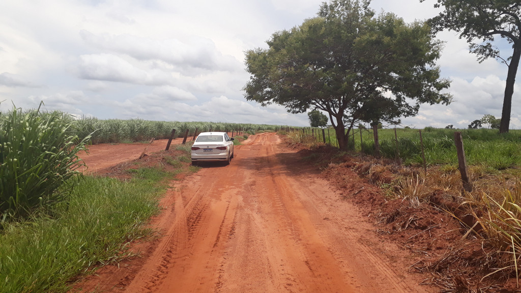 Parei o carro a 3,8 quilômetros da confluência - I stopped the car 3.8 kilometers to the confluence