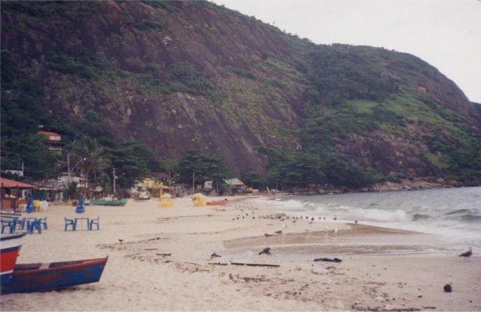 beach of Itaipu