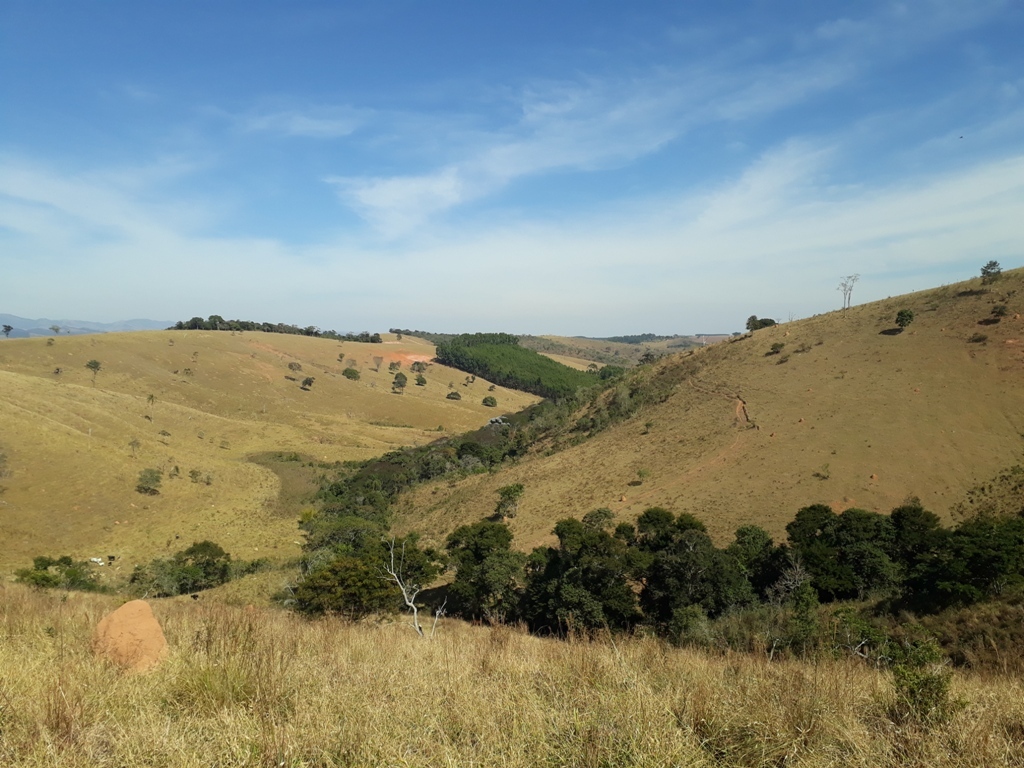 Visão oeste - west view