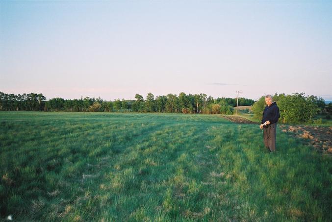 Looking east; Garth standing at the confluence.