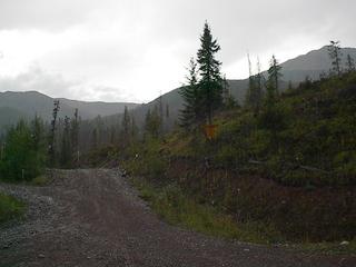 #1: Toward the confluence - Uphill and the road ends, Hiking Boots required.