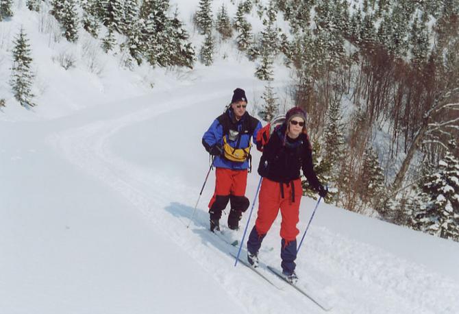 Wayne and Kena enroute to the site.