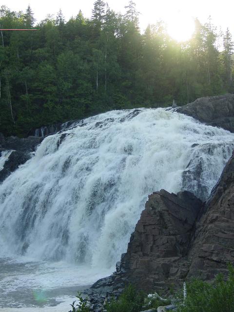 Scenic Upper Magpie falls.  Lots of things to see in this area.