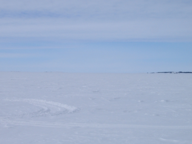 view west towards James bay / vue ouest vers la baie James