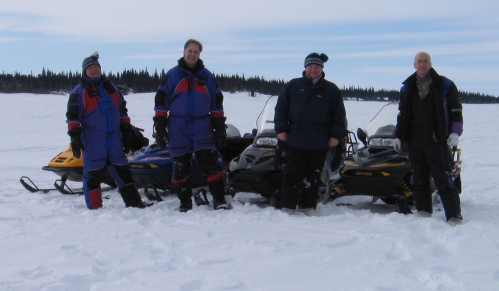 Team at confluence / L'equipe a la confluence