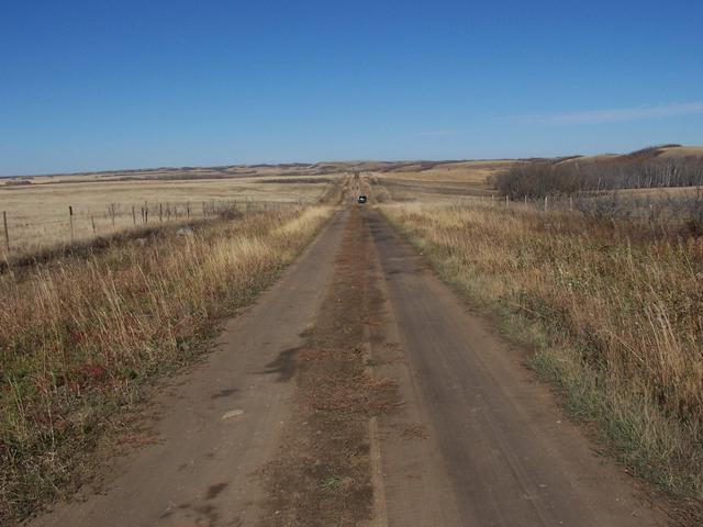 Overview looking North.  The confluence is about 54 meters to the left of where our van is parked.