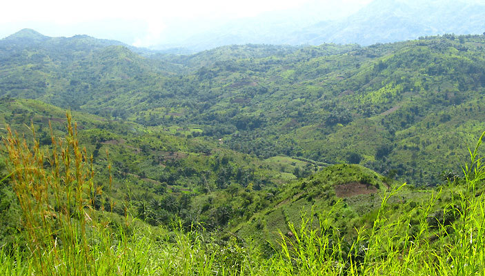 The Confluence point is near the river, down in the valley