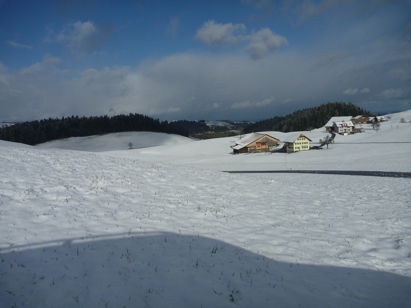 Farmers houses on the way to the confluence