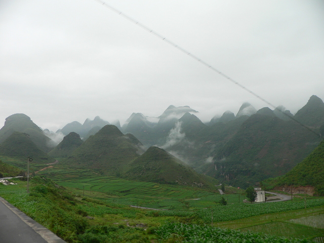 We travelled through some very Guìlín-like karst mountains.