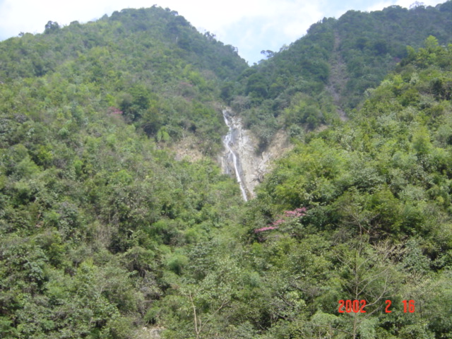 The confluence is 750 metres beyond