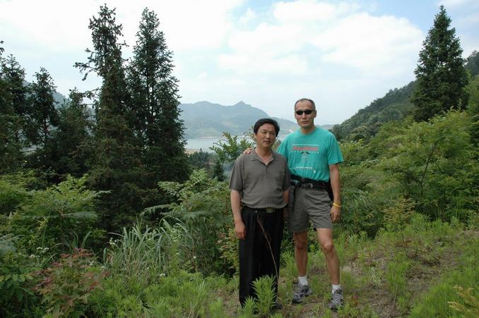 Ray and Mr. Gao - driver for the line hunting team