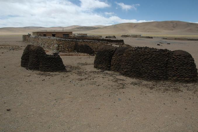 The nearest house from the Confluence point - about 800 meters