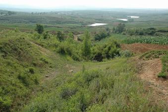 #1: Looking down toward the confleunce point - 30 meters away