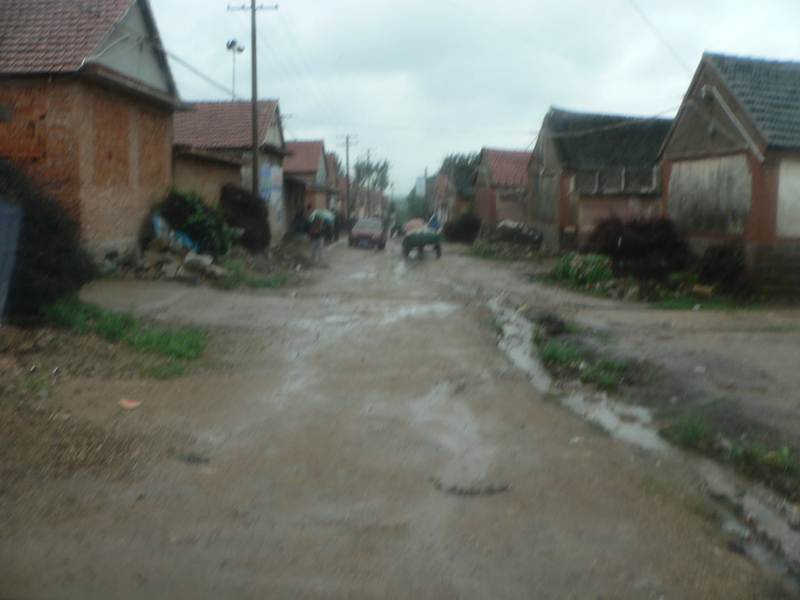 Main street of Xīcàiyuán Village, just south of the confluence