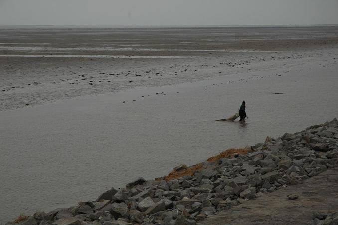 Mud falt leading toward the CP with clam digger