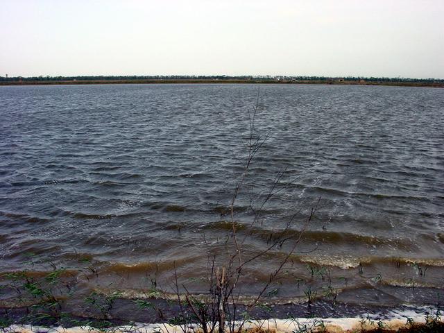 Looking directly east across the lake toward the confluence from 30.00.000N 116.59.720E